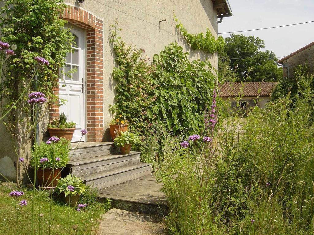 Chez Tartaud Villa Lathus St Remy ภายนอก รูปภาพ